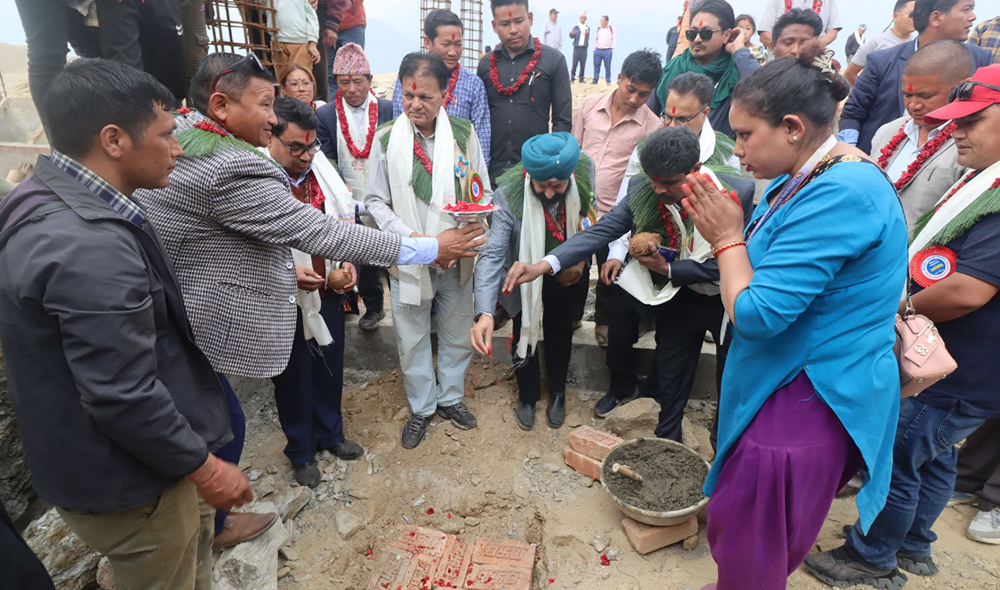 भारतीय दूतावास र गाउँपालिकाको साझेदारीमा विद्यालय भवन बन्दै